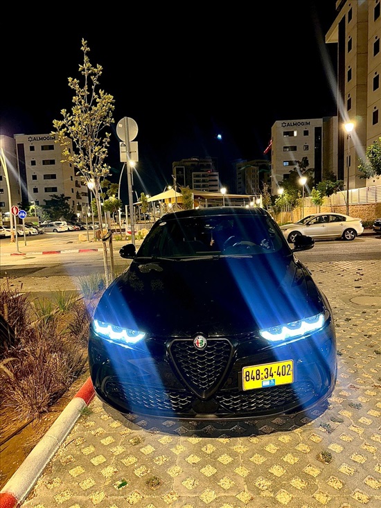 תמונה 1 ,אלפא רומיאו טונלה יד 2 2022 64000 ק"מ