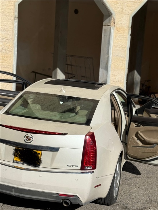 תמונה 7 ,קאדילק CTS יד 3 2010 127000 ק"מ