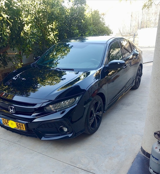 תמונה 1 ,הונדה סיוויק האצ'בק החדשה
 יד 3 2018 140000 ק"מ