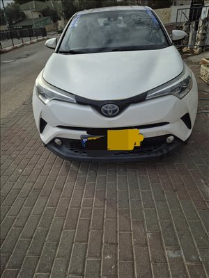 טויוטה C-HR 2018 יד  2 