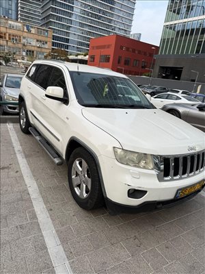 ג`יפ גרנד צ`ירוקי 2011 יד2 