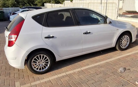 תמונה 2 ,יונדאי i30 יד 3 2008 185000 ק"מ