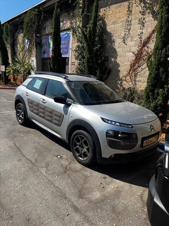 תמונה 1 ,סיטרואן C4 קקטוס
 יד 3 2017 0 ק"מ