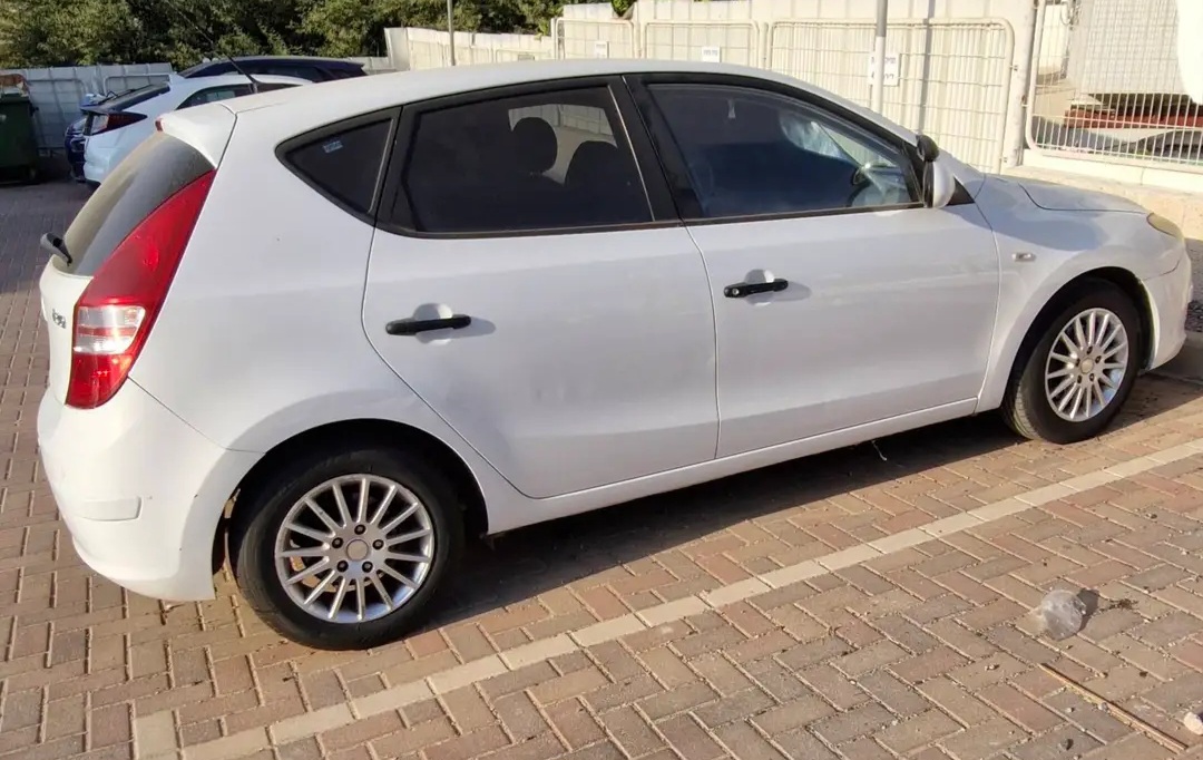 תמונה 2, יונדאי i30 יד 3 2008 | 185000 קמ