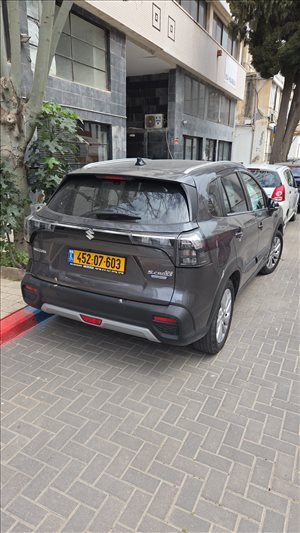 סוזוקי S-Cross 2023 יד 1 <br>      