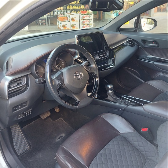 תמונה 2 ,טויוטה C-HR יד 2 2019 140000 ק"מ