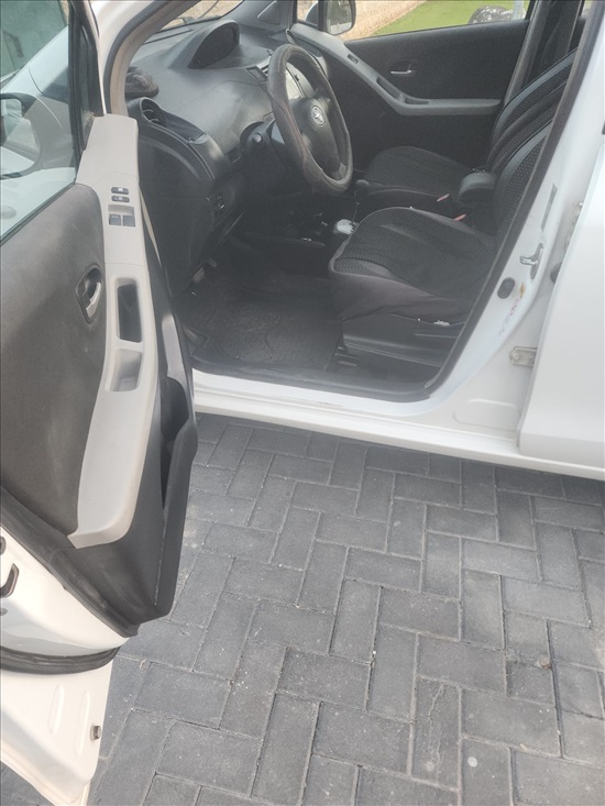 תמונה 8 ,טויוטה יאריס יד 2 2009 200000 ק"מ