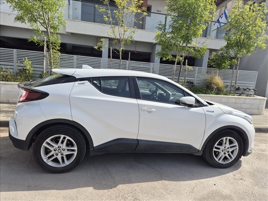 תמונה 2 ,טויוטה C-HR יד 1 2021 37000 ק"מ