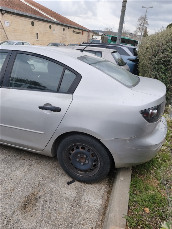 תמונה 2 ,מאזדה 3 יד 5 2005 200000 ק"מ