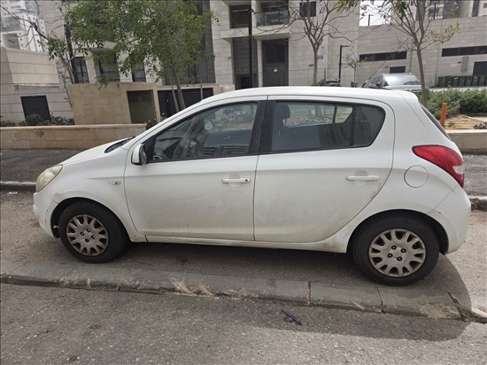 תמונה 1 ,יונדאי i20 יד 6 2011 261000 ק"מ