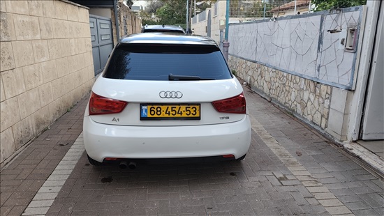 תמונה 2 ,אאודי A1 יד 3 2015 90000 ק"מ