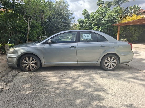 תמונה 2 ,טויוטה אונסיס יד 2 2008 158000 ק"מ