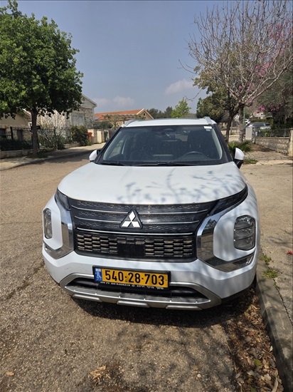 תמונה 4 ,מיצובישי אאוטלנדר יד 1 2023 60000 ק"מ
