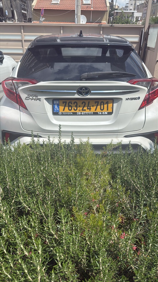 תמונה 2 ,טויוטה C-HR יד 1 2019 28000 ק"מ