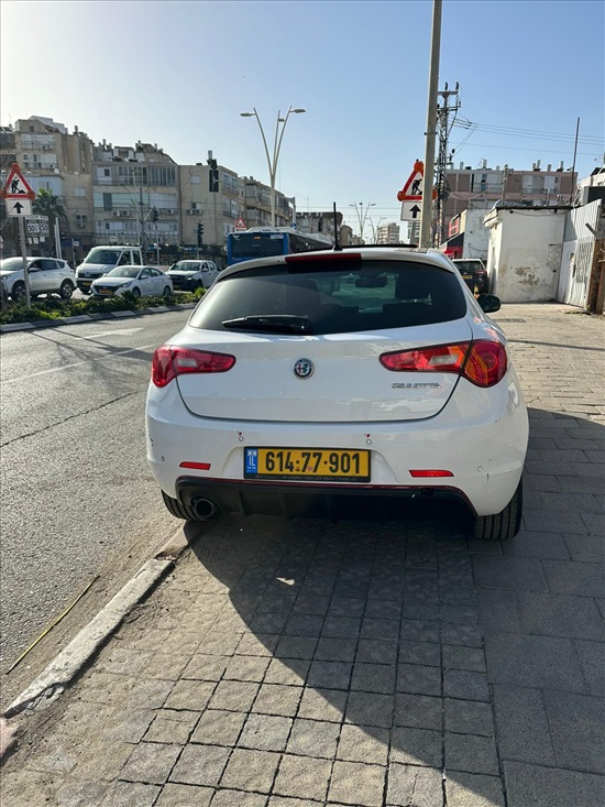 תמונה 7 ,אלפא רומיאו ג`ולייטה יד 2 2019 12000 ק"מ