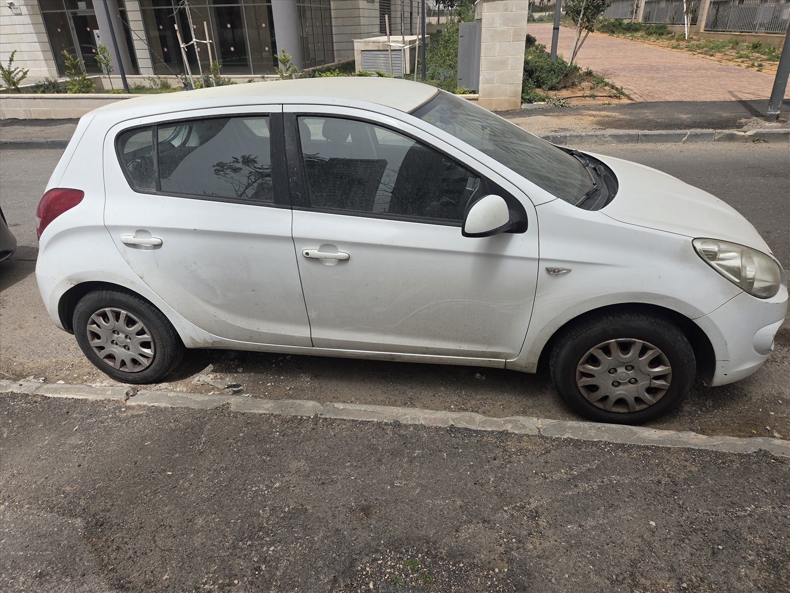 תמונה 4, יונדאי i20 יד 6 2011 | 261000 קמ