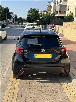 טויוטה יאריס 2022 יד  1 