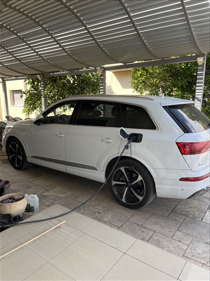 תמונה 2 ,אאודי E-tron יד 2 2019 190000 ק"מ