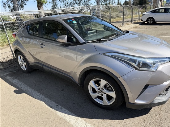תמונה 1 ,טויוטה C-HR יד 2 2017 57000 ק"מ