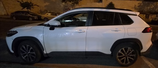 תמונה 2 ,טויוטה קורולה קרוס יד 1 2023 50 ק"מ