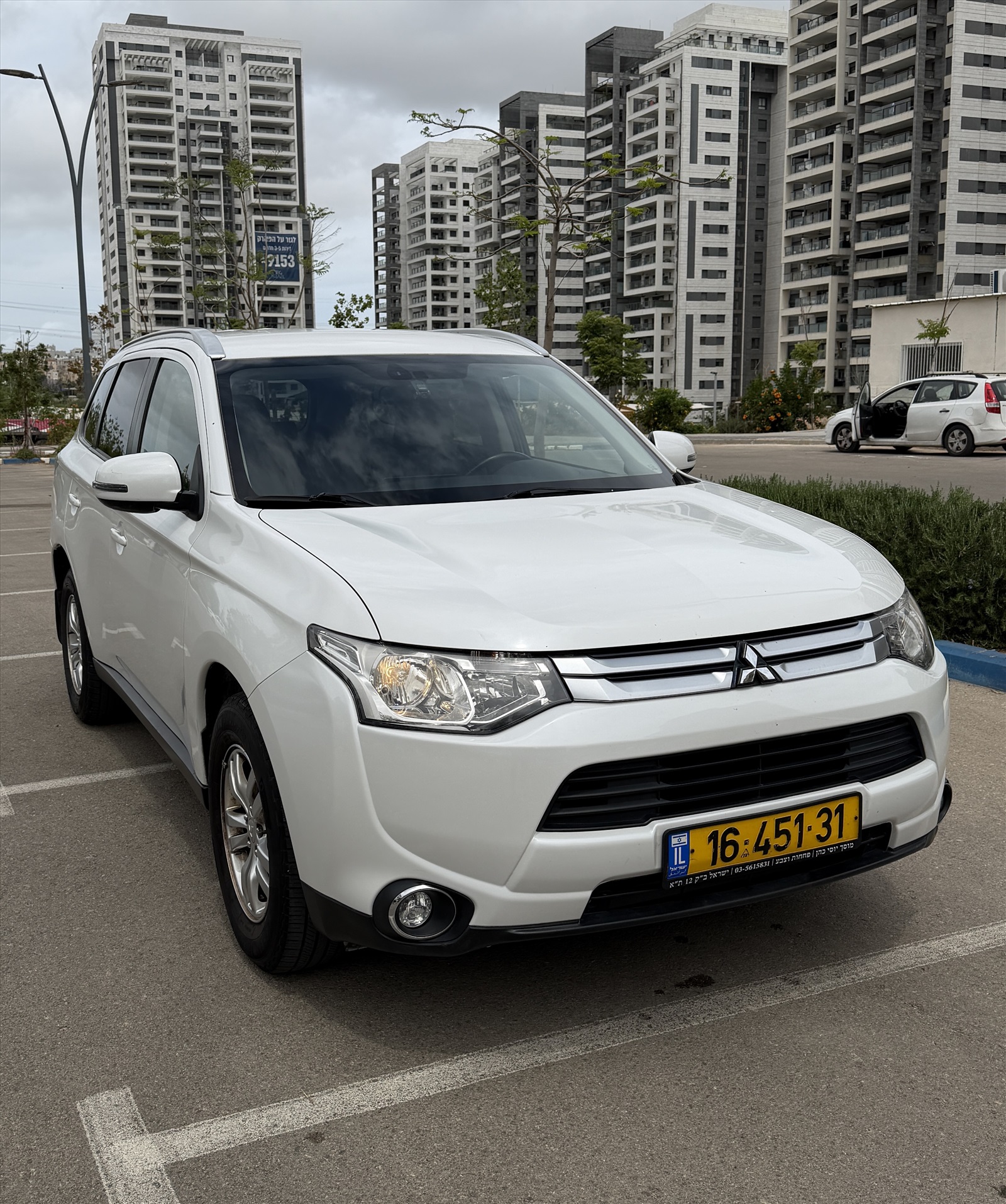 תמונה 2, מיצובישי אאוטלנדר יד 3 2014 | 131000 קמ