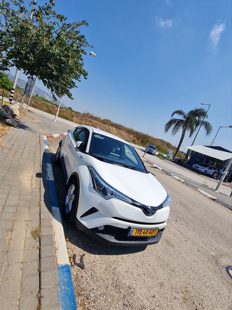 תמונה 1, טויוטה C-HR יד 2 2018 | 110000 קמ