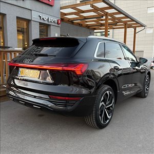 אאודי Q8 E-tron 2024 יד2 