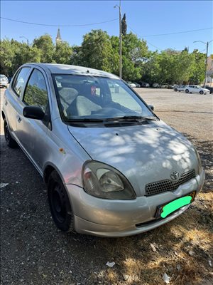 טויוטה יאריס 2002 יד2 