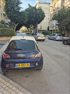 אופל אדם 2015 יד2 
