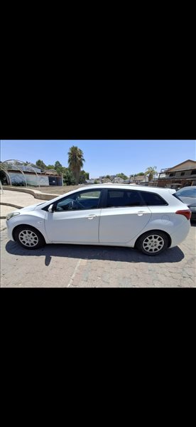 יונדאי i30 2013 יד 2 <br>      