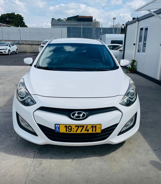 תמונה 2 ,יונדאי i30 CW יד 5 2013 170000 ק"מ