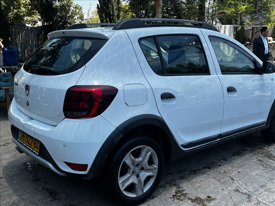 תמונה 2 ,דאצ'יה
 סנדרו Stepway
 יד 3 2017 83600 ק"מ