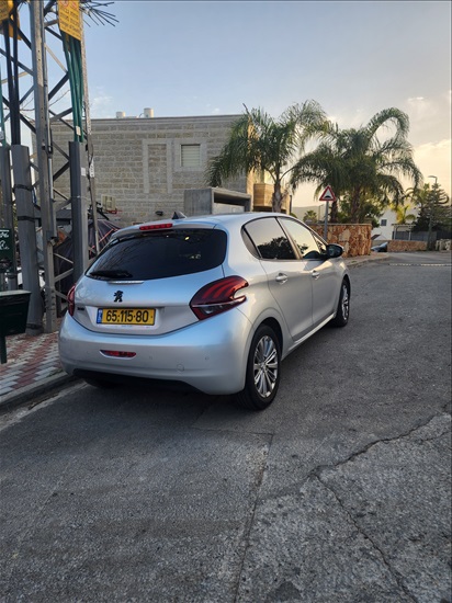 תמונה 2 ,פיג'ו
 208 GTI יד 2 2017 130 ק"מ