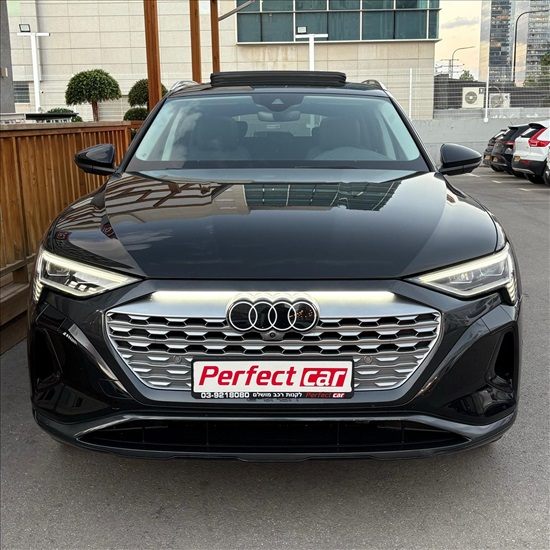 תמונה 5 ,אאודי Q8 E-tron יד 1 2024 62800 ק"מ