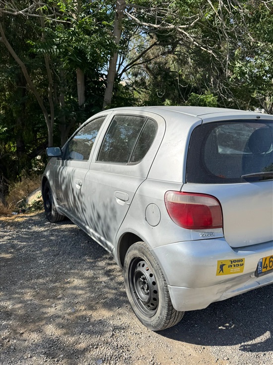 תמונה 2 ,טויוטה יאריס יד 5 2002 253000 ק"מ