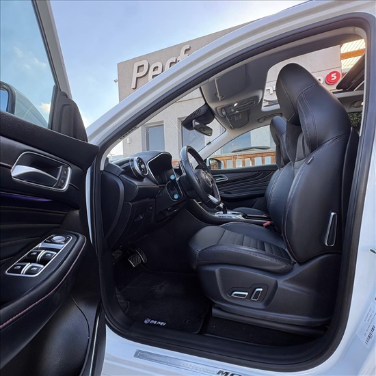 תמונה 8 ,אם ג`י MG EHS PHEV יד 1 2023 24100 ק"מ