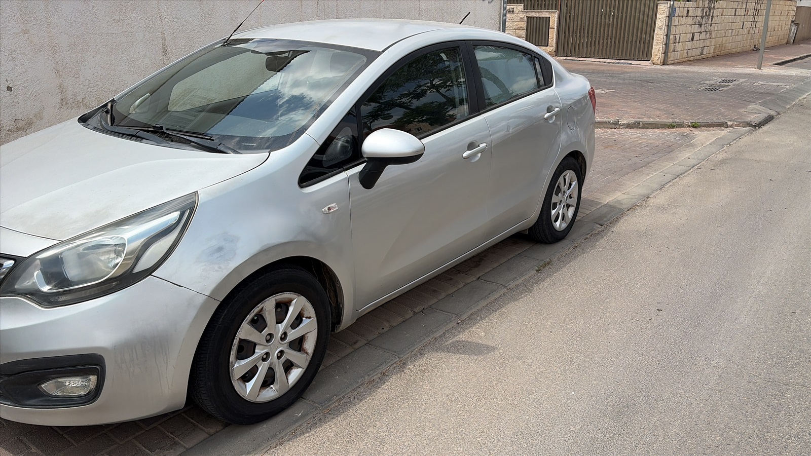 תמונה 4, קיה ריו יד 2 2014 | 175000 קמ