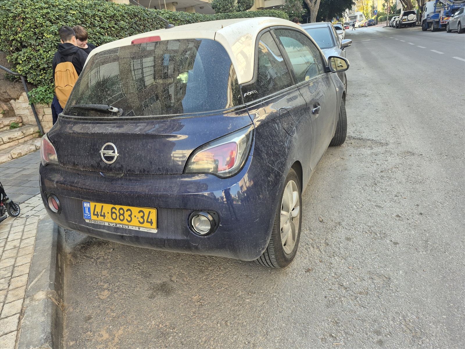 תמונה 2, אופל אדם יד 3 2015 | 178000 קמ