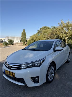 טויוטה קורולה 2015 יד  2 