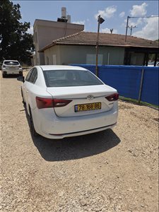 טויוטה אונסיס 2017 יד2 