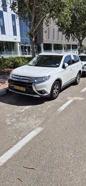 מיצובישי אאוטלנדר 2016 יד2 