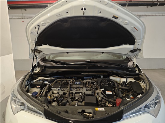 תמונה 6 ,טויוטה C-HR יד 2 2019 62500 ק"מ
