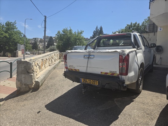 תמונה 2 ,איסוזו רודאו יד 3 2018 338000 ק"מ