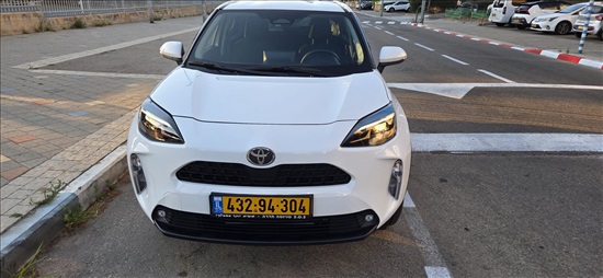 תמונה 2 ,טויוטה יאריס יד 1 2025 5000 ק"מ