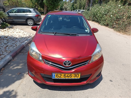 תמונה 2 ,טויוטה יאריס יד 2 2014 242300 ק"מ