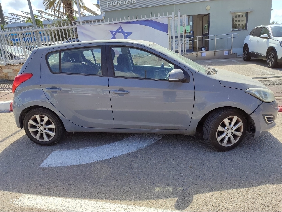 תמונה 4, יונדאי i20 יד 3 2013 | 135000 קמ