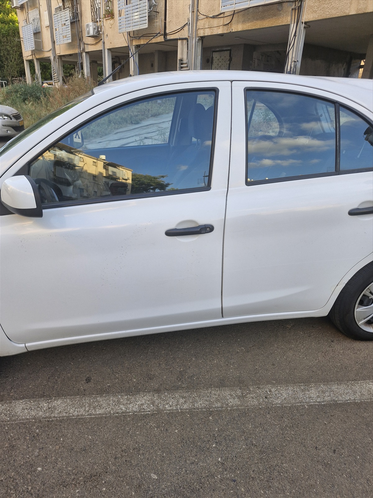 תמונה 2, ניסאן
 מיקרה יד 1 2016 | 81000 קמ