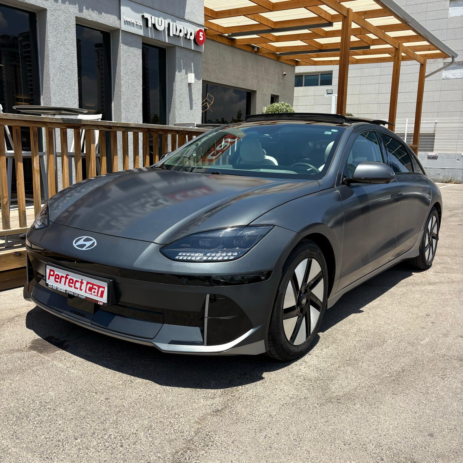 תמונה 4, יונדאי איוניק 6 יד 1 2023 | 55000 קמ