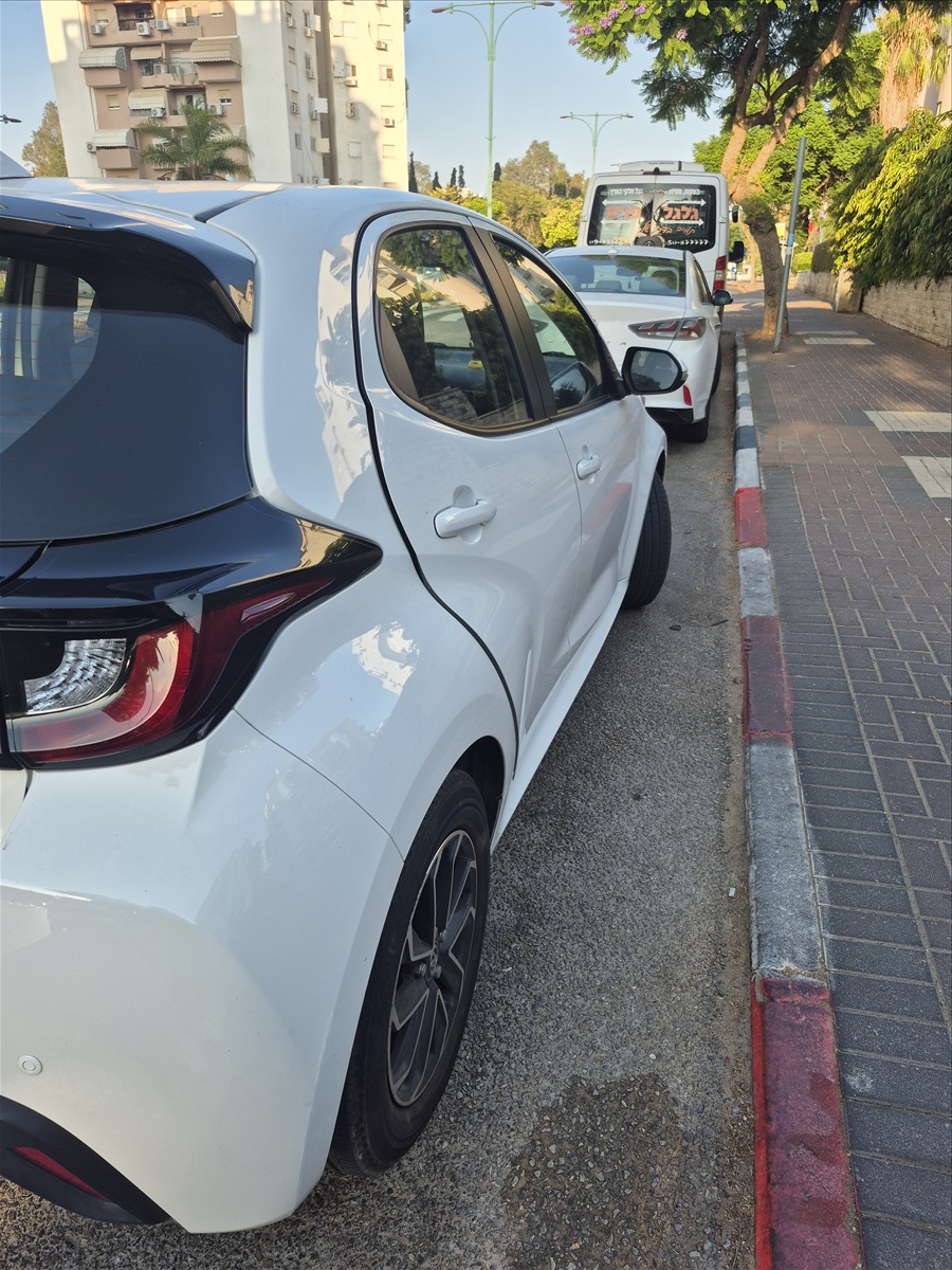 תמונה 1, טויוטה יאריס יד 2 2023 | 34000 קמ