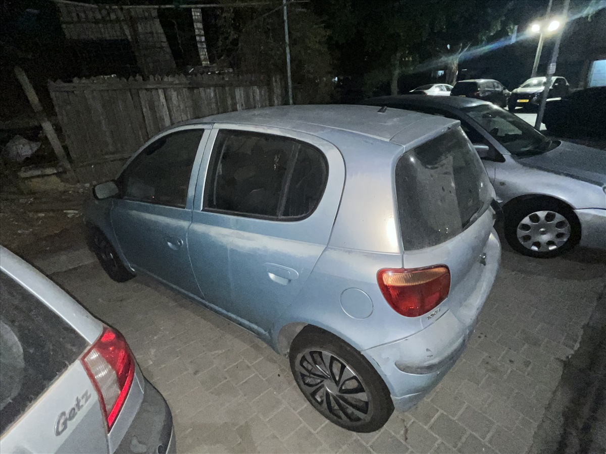 תמונה 1, טויוטה יאריס יד 4 2004 | 280000 קמ
